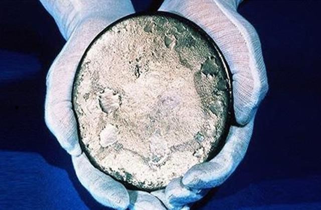 历史|日本二战疯狂找这种石头，幸好没有找到，否则历史将改写