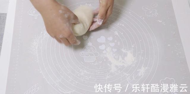 馒头|不醒发就能做的牛奶小馒头，奶香松软，一口一个停不下来