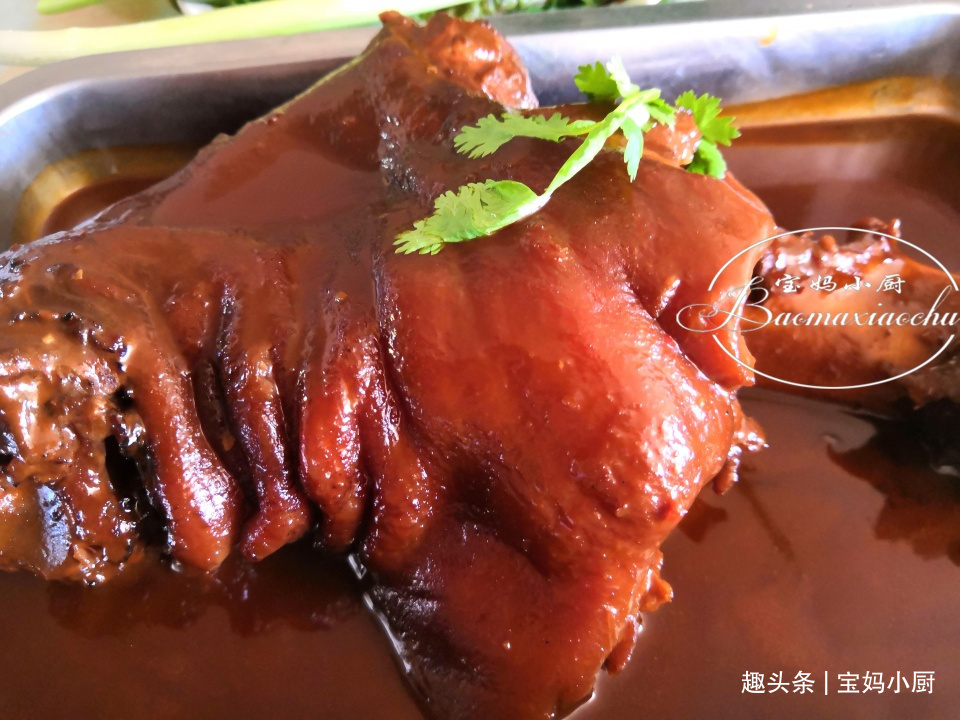 去闺蜜家做客，一进屋我乐了，有颜值硬菜多，一道比一道香