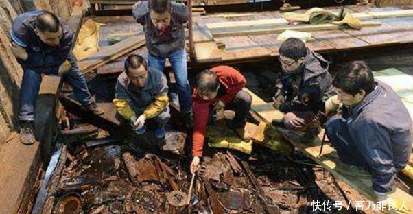 古墓挖出一把“弯剑”,残破不堪,却是世界罕见的“黑科技”国宝!