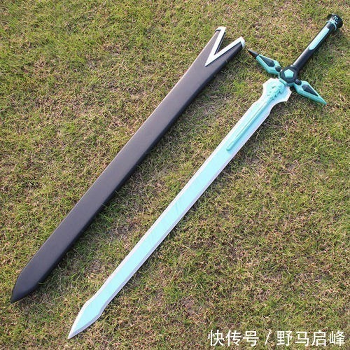 cospl漫展当中有四个规则,coser道具不能碰,coser颜值不能喷