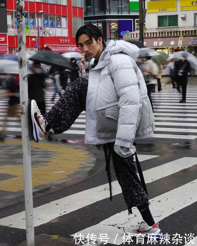 sacai|本月必抢清单权志龙！sacai！黑椰子！但最想把钱留给这两双科比