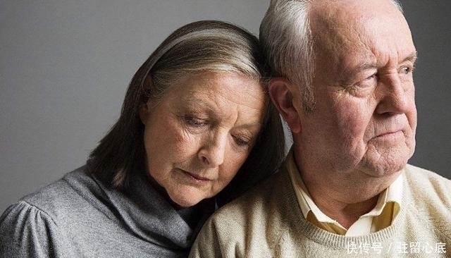 熬夜|加快女性衰老的6个习惯，熬夜排在最后，首位很多女性不爱做