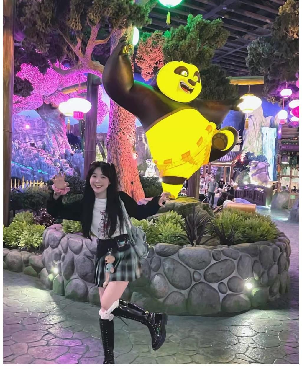 火箭少女101解散后，徐夢潔雖然資源虐人氣低，但依舊在堅持