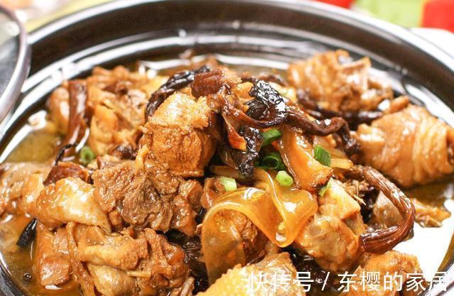 红烧鸡块|炖鸡肉时,多加一种这食材,肉香汤更香,泡米饭多吃3大碗