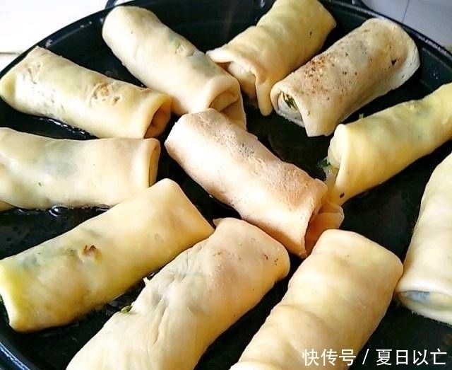 韭菜盒|薄饼韭菜盒，清爽柔软，省去揉滚步骤，省时省力