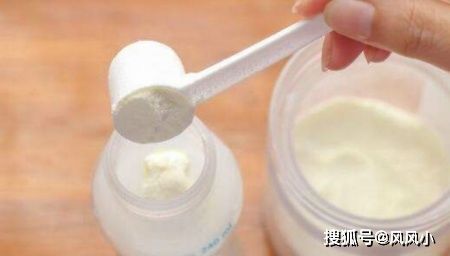 孩子|冲奶粉常犯的“误区”可能影响孩子发育,90%的新手妈妈都是错的