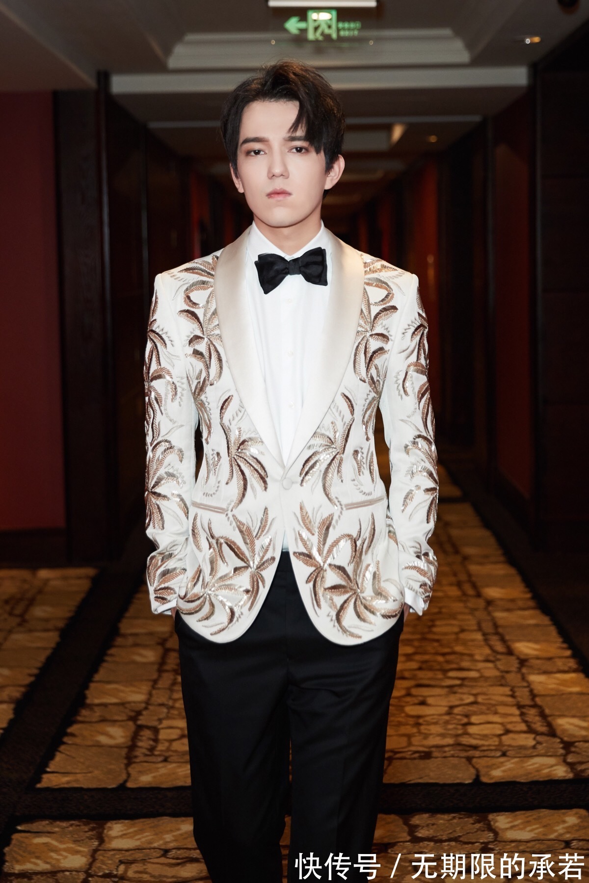 《追哥》2內(nèi)涵《披哥》，誰給的自信，網(wǎng)友：狗尾續(xù)貂？