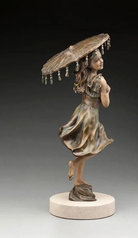 vega@被公认最具大师潜质的美女雕塑家,人体作品生动又别出心裁!