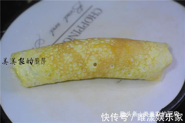 青豆|早餐不必太复杂，儿子最爱这，蒸一蒸卷一卷，比馒头省事比烧卖香