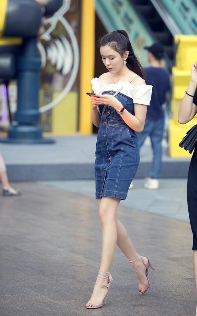 时尚|街拍:时尚性感的穿搭迷人的身材,诱惑