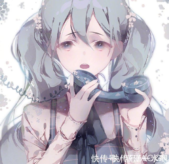 大佬|这位画师大佬的初音太适合当头像了，公主殿下表情既可爱又丰富