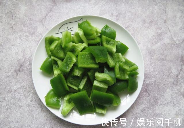 青椒|多吃这道菜,可以提神抗疲劳,老人孩子要多吃