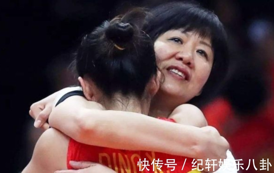 排球|女排天才毁约赴美深造,郎平镜头前哽咽声明,宣布她被永久除名