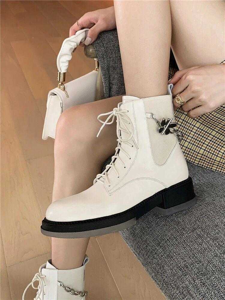 铆钉 冬天马丁靴也不要乱穿,这“三款”笨重又难搭配,赶快舍弃吧