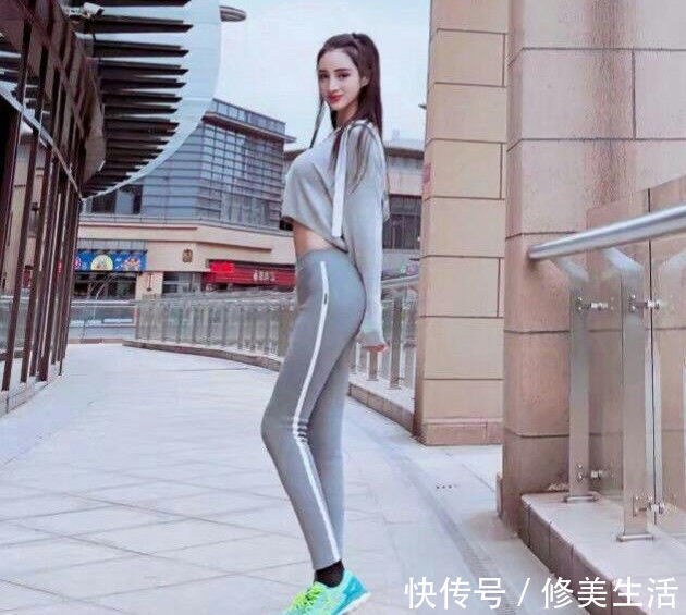 紧身裤|时尚街拍身姿丰盈的打底裤美女，纤瘦高挑，别具风格的魅力