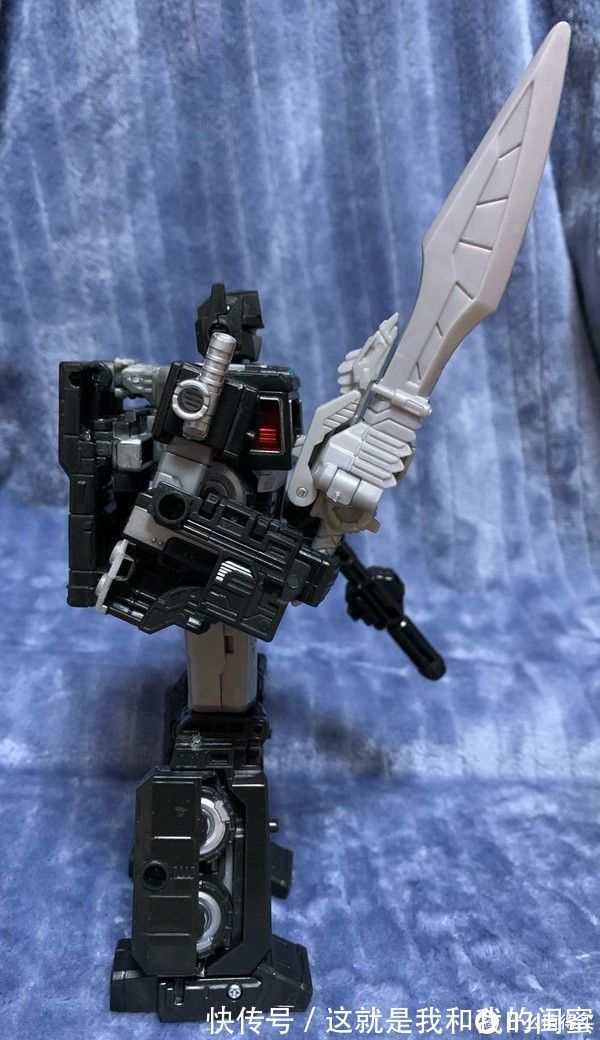 棋子|闲敲棋子落灯花 篇三十五:网飞暗黑擎天柱变形金刚