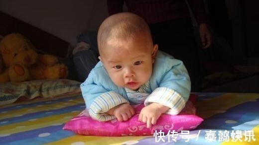 小宝宝|6个月是宝宝发育“分水岭”,掌握这三项技能,说明是个聪明娃