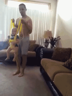 妈妈们|不要让男人单独带娃，因为画面太美了