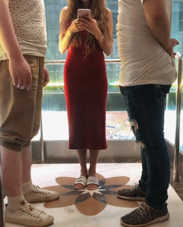 |搞笑GIF: 这要摔傻多少次,才能练成这样的技术呢