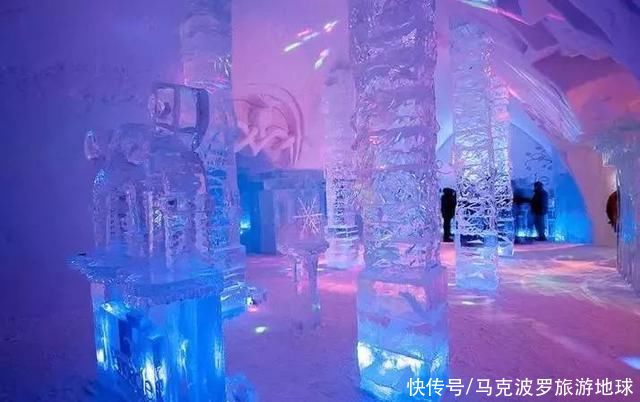 北极村冰雪旅馆，内部全是冰块打造，室内温度零下5度，住一晚880