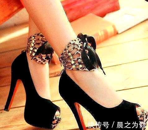 鞋底 -尖尖高跟鞋,突出性感的美腿,绽放迷人的气息!
