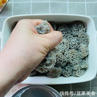 紫林陈醋|#夏日开胃餐#照烧酱吸汁荞麦面藕，低脂肪又健康的减肥食品