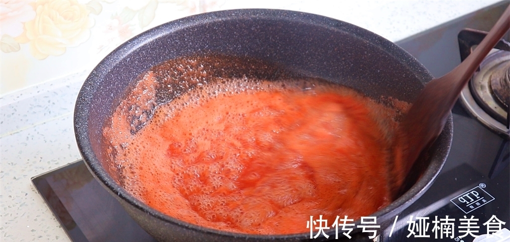 3个西红柿加1碗芝麻，教你简单又好吃的做法，出锅老公连吃5个