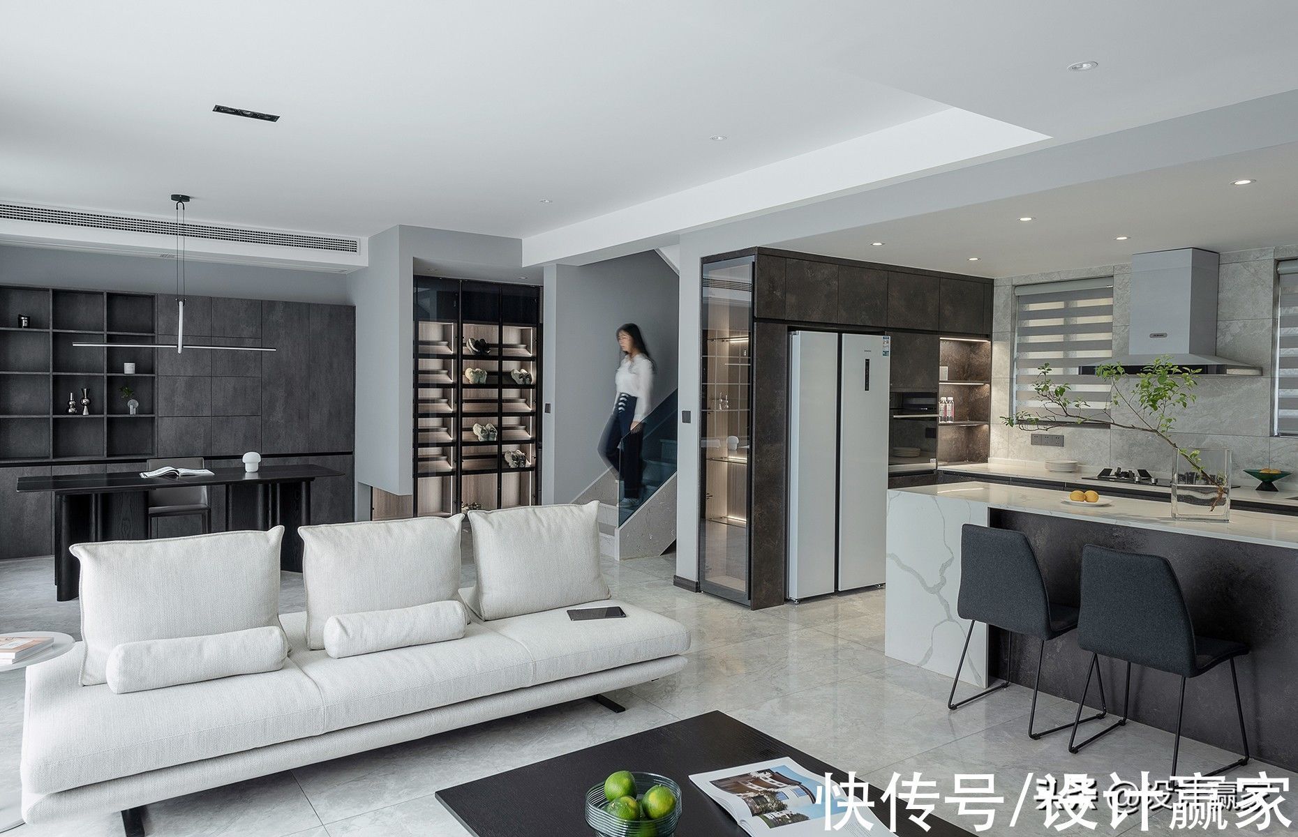 楼梯|200㎡现代风别墅,简约中体现出美感与质感,不愧是企业高管的家