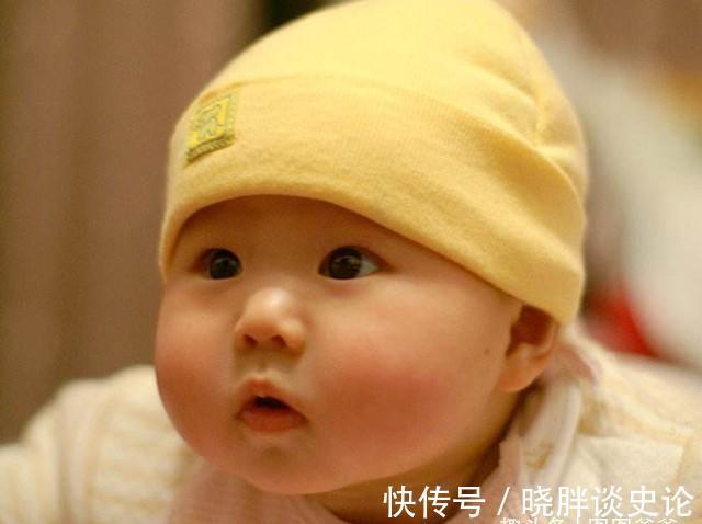 孩子|孩子睡醒后的三个“小动作”,说明大脑发育好,看看你家娃有吗?