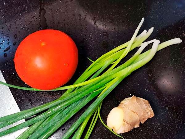 鱼炖豆腐,怎么煮都好吃,冷水或热水下锅才能最美味呢?