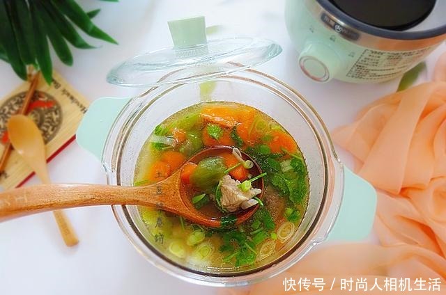 滋补|入冬了,多给家人做这汤,简单省事,双重滋补,应季而食温暖过冬
