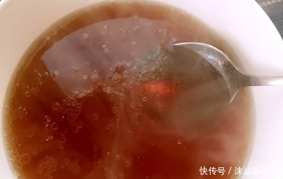 小葱|煮面条时,最忌开水下锅,大厨教你小妙招,面条筋道Q弾超好吃!