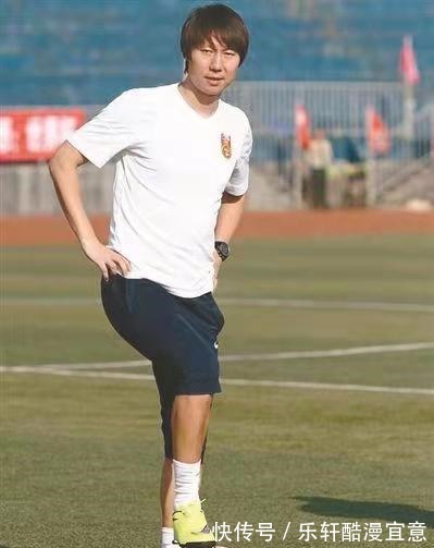 国家队|从健力宝队长到国足主帅,李铁坚持心中所爱,让梦想照进现实