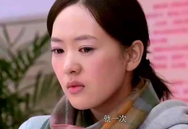 亲情|“爸妈,我养弟弟,别骂我不讲亲情”,我宁愿自毁,也要留住亲情