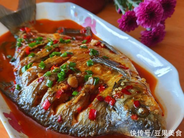 五步做成色香味俱全的红烧鱼你这么做，不怕你不上瘾