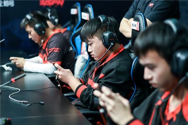 比赛|就此结束:传奇杯的AG该打多少分?