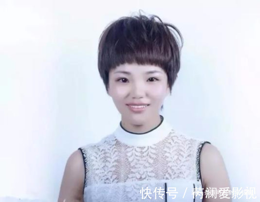 满头 奔四奔五的女人，尽量别弄这“3种”发型，老气横秋不说，还伤发
