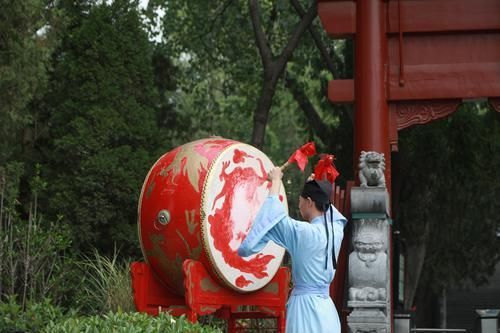 戚同文|穿汉服，诵读经典，行拜师礼三全书院师生体验古代书院文化