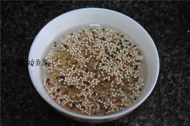 柔软|不用面粉也能做,比蛋糕简单多了,蓬松柔软,儿子一口气能吃一盘