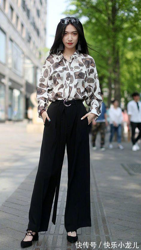 脸蛋 小姐姐身材苗条,脸蛋精致,搭配也很用心