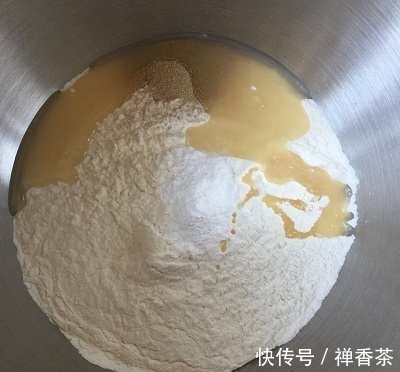 白吉饼|陕西有名小吃,腊汁肉夹馍,美味会让你垂涎三尺哦!