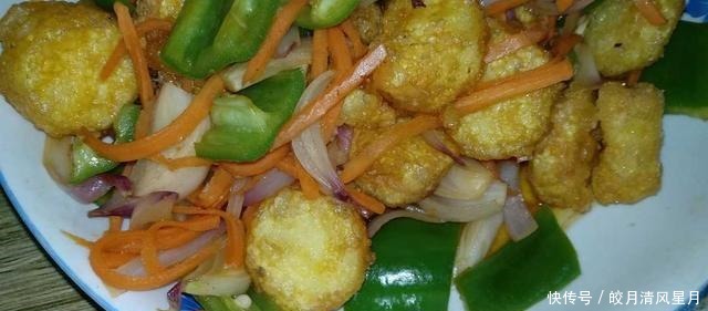 鲜美无比的浇汁玉子豆腐,外酥里嫩,美味可口,实在是太香了