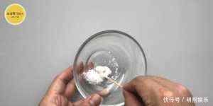 阿司匹林加牙膏,作用好厉害,解决了好多人一大困扰,告知家里人