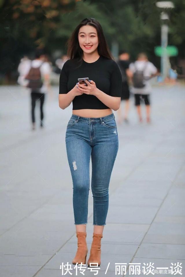 “沙漏型”身材的女孩,选择裤子需谨慎,别让自己后悔莫及!