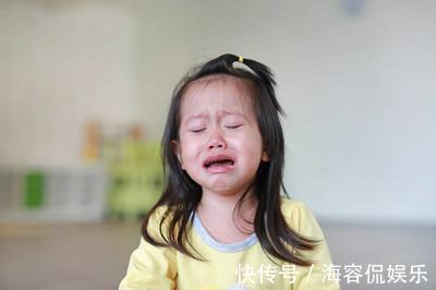 不安感|孩子该几岁分床睡才好别再纠结了,心理学家不晚于这个年龄