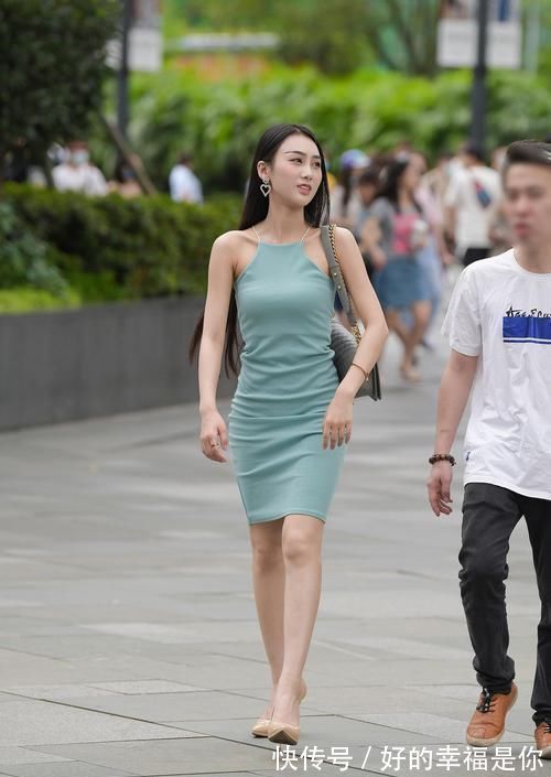 裙子 个高的女生就是有优势,时尚裙子不简单,升级颜值更显完美