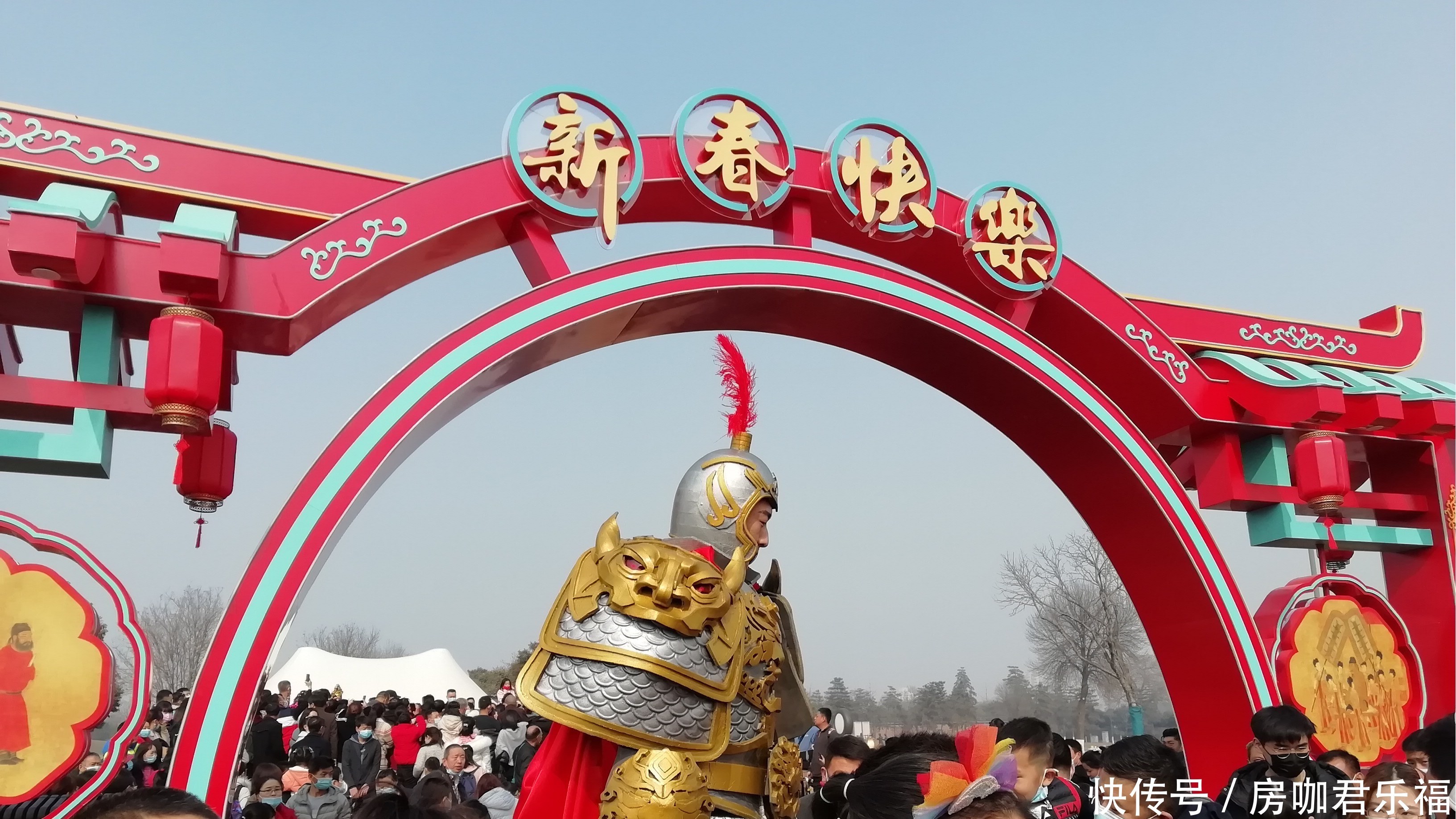 中年|大年初六!西安大明宫很热闹,现场人山人海排队参观!