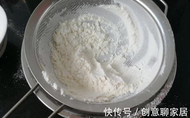 面糊|这款无黄油的蛋糕当早餐可以放心吃,油润不发干,老公特别爱