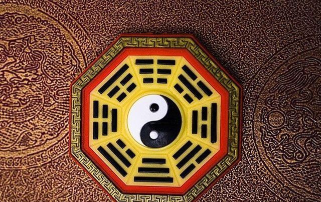 九二爻#易经:一个男人能不能成功,重点不是背景和人脉,关键要记住三点